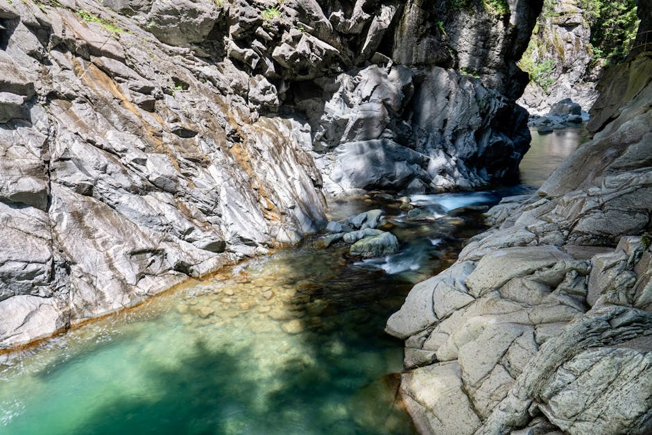 Route Article — Photo by Susanne Jutzeler, suju-foto on Pexels