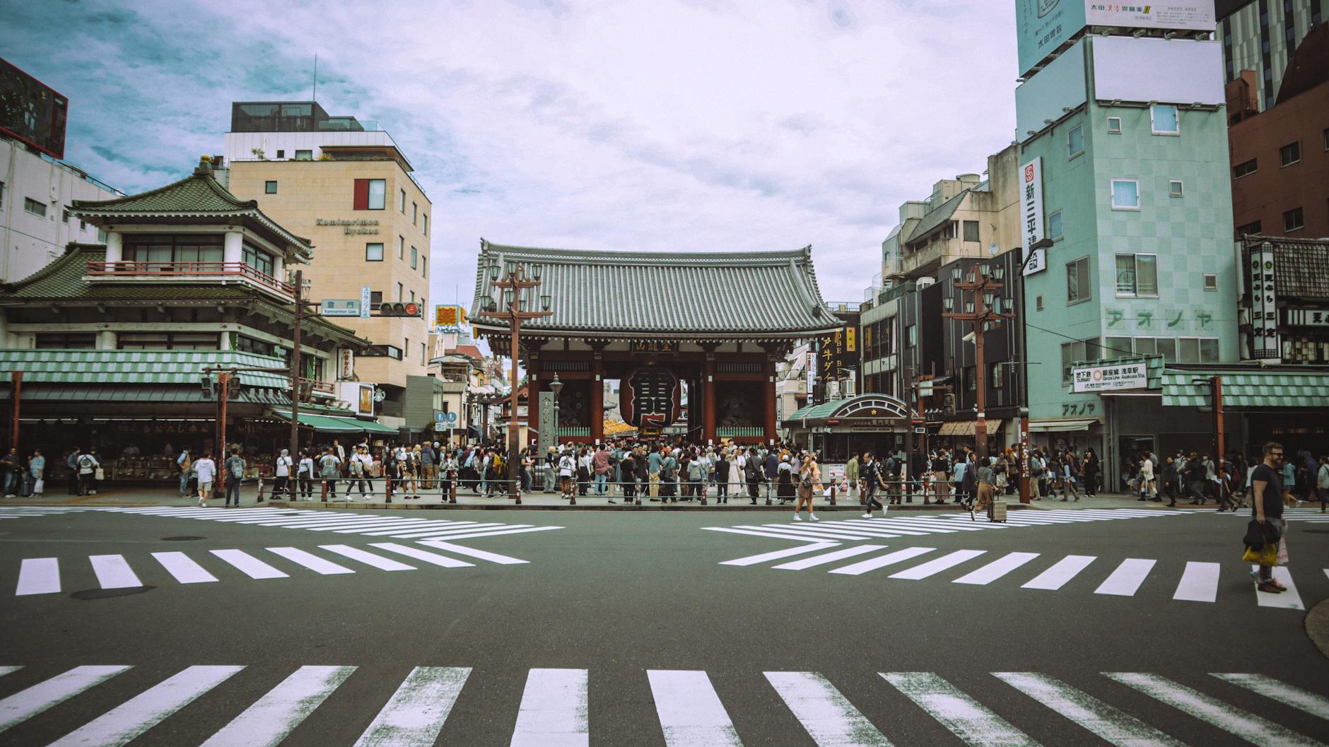 japan sim card pocket wifi guide sim3 — João Mira / Pexels
