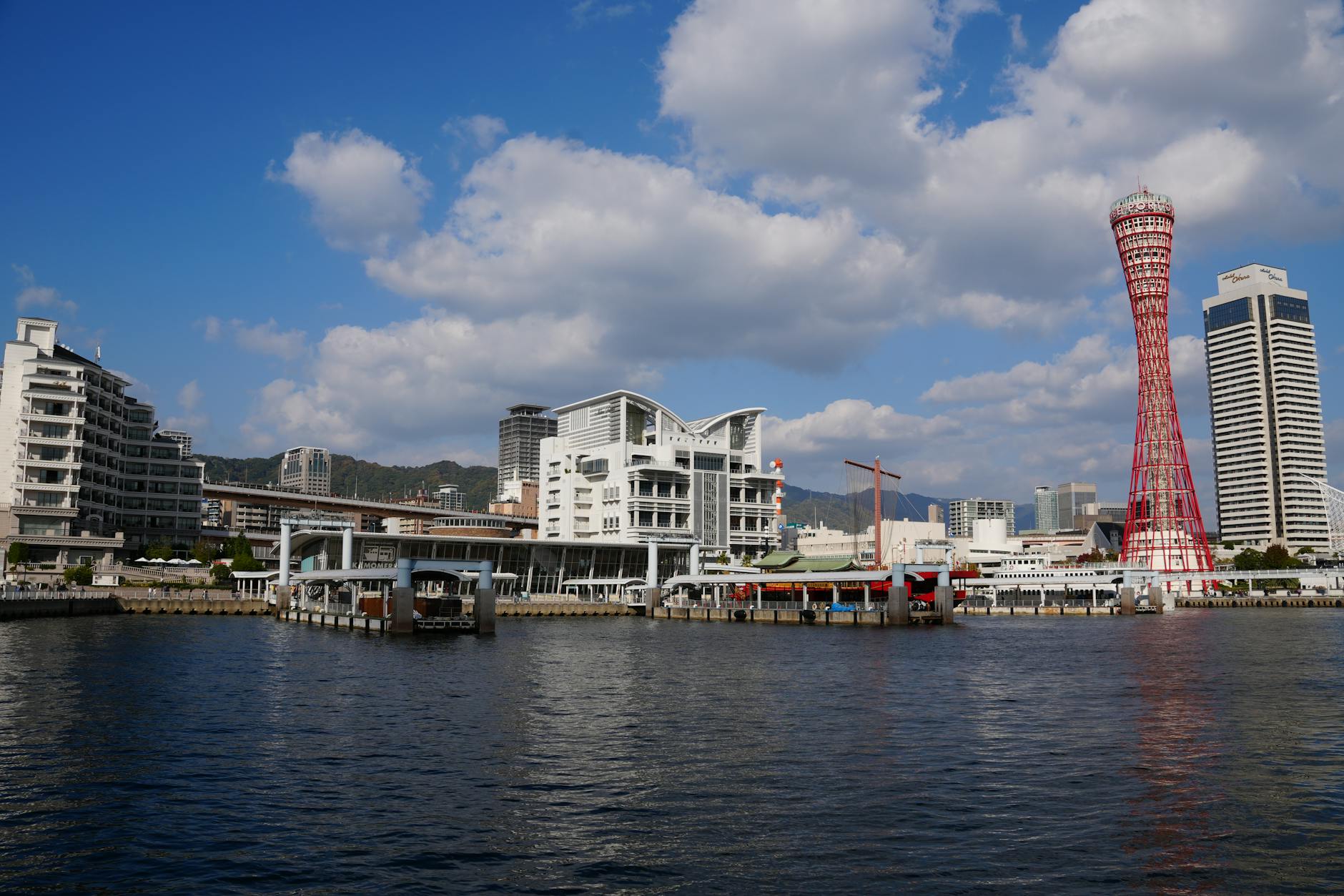 kobe travel guide — Dmitry Romanoff / Pexels