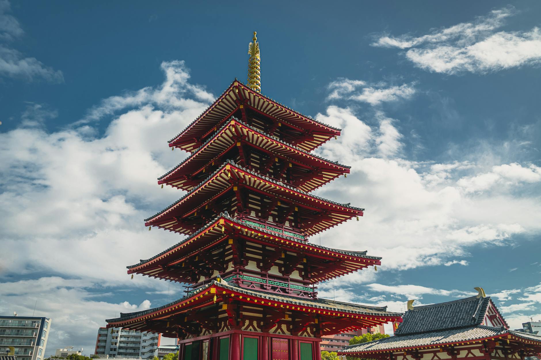 koyasan mount koya guide koya3 — Sarmat Batagov / Pexels