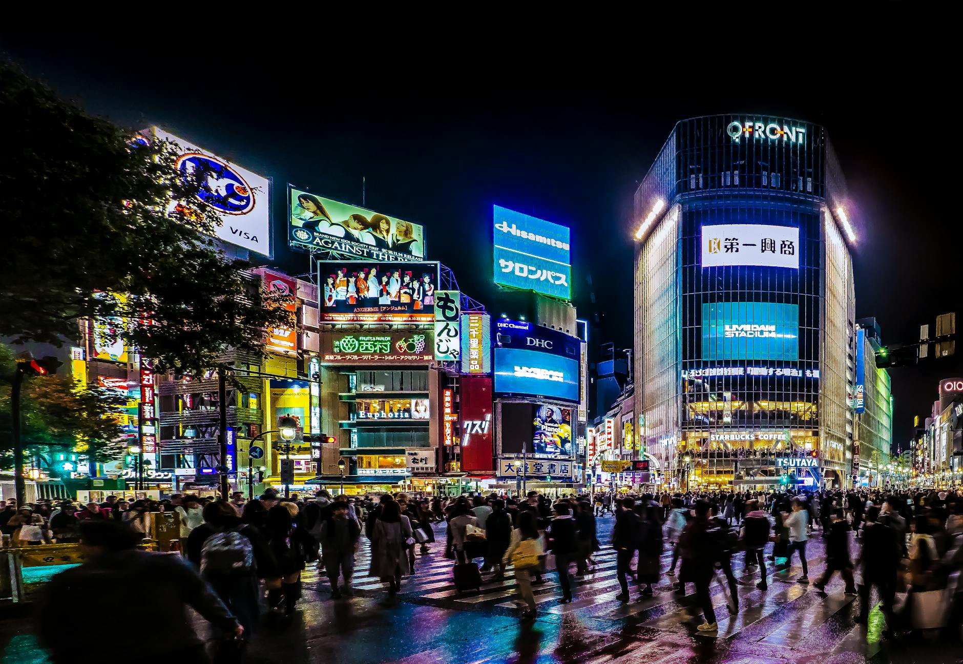 osaka vs tokyo guide img2 — William Warby / Pexels