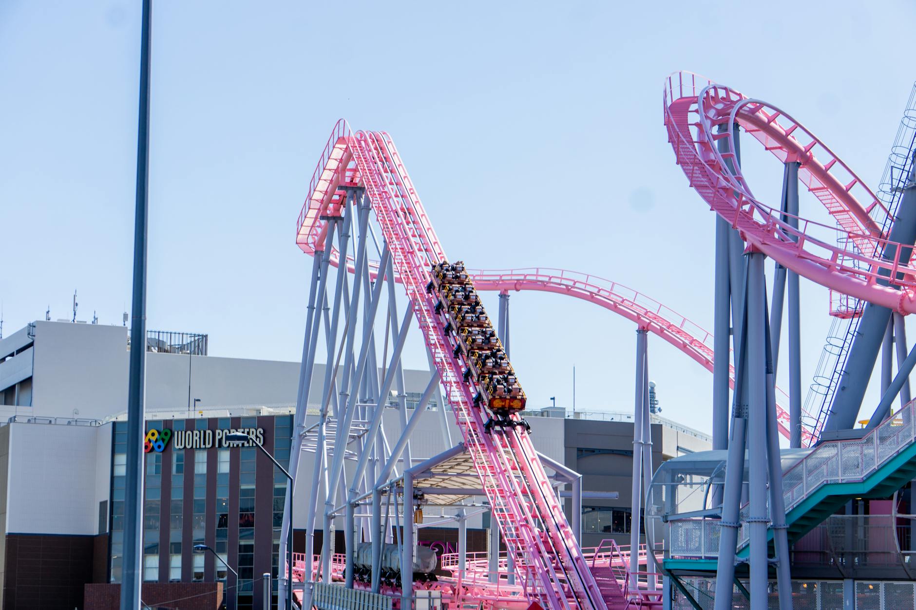 theme parks near tokyo guide theme2 — Boris Dahm / Pexels