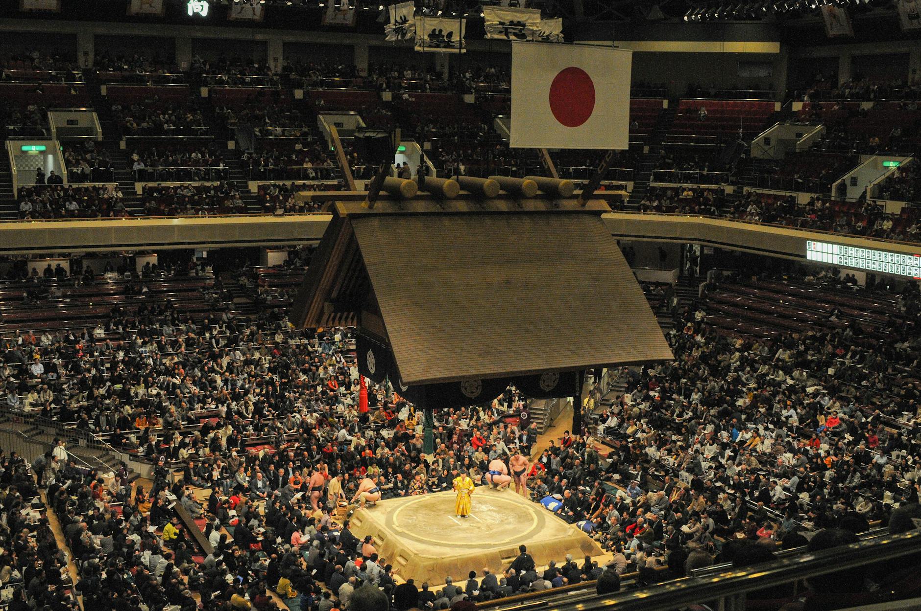 watch sumo in tokyo guide thumb — Artem Zhukov / Pexels